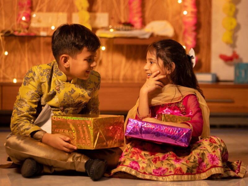 When is Bhai Dooj 2025: Know Date, Shubh Muhurat, Significance, Rituals and Heartfelt Wishes